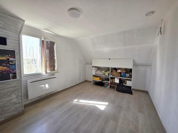 Grande maison familiale sur 5254m² de terrain  ! A découvrir !