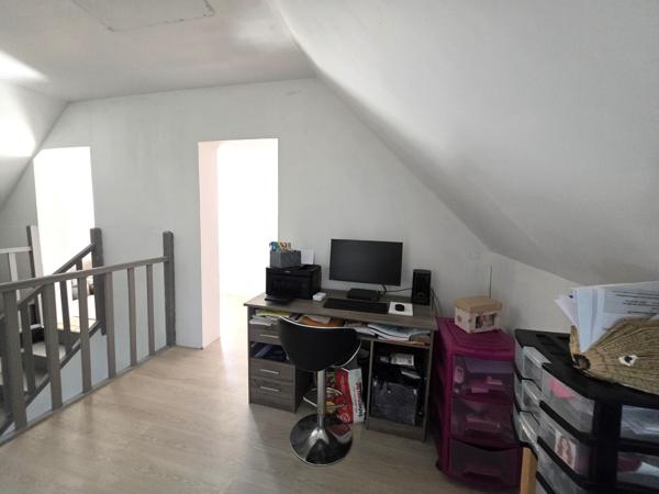 Grande maison familiale sur 5254m² de terrain  ! A découvrir !