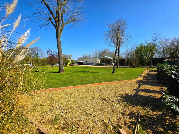 Grande maison familiale sur 5254m² de terrain  ! A découvrir !