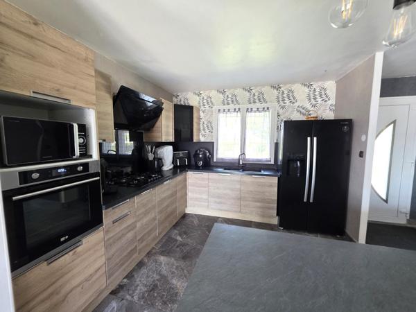 Grande maison familiale sur 5254m² de terrain  ! A découvrir !