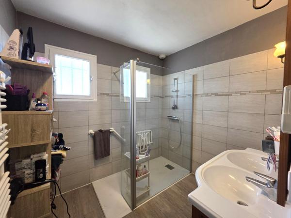 Grande maison familiale sur 5254m² de terrain  ! A découvrir !