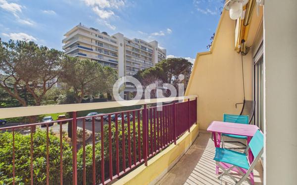 Appartement à vendre    1 pièce • 31,81 m2 Mandelieu-la-Napoule