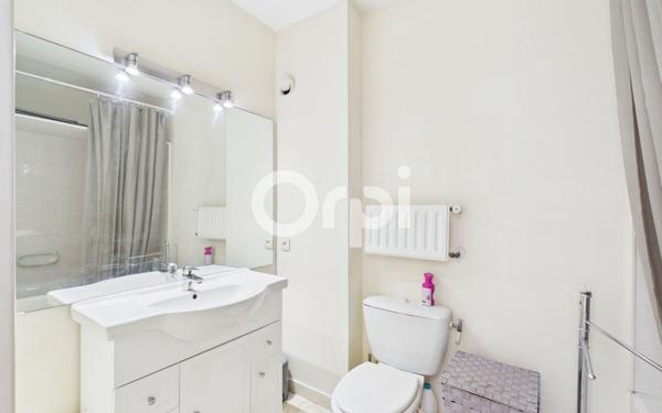 Appartement à vendre    1 pièce • 31,81 m2 Mandelieu-la-Napoule