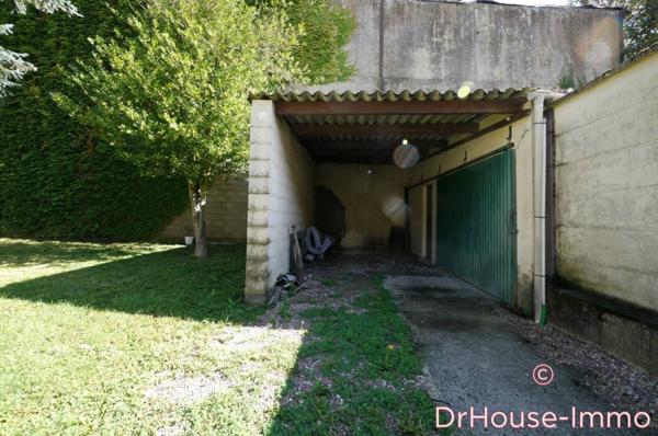 Immeuble à vendre 15 pièces de 370 m²
