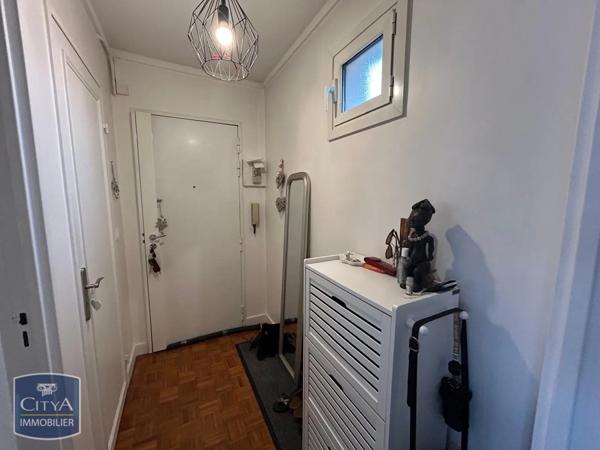 Appartement à louer 2 pièces 45.72m²
