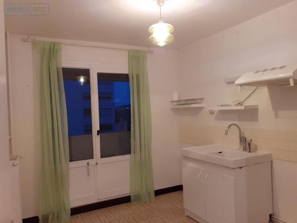 Appartement à louer à Tours dans l'Indre-et-Loire (37000), ref : 37072-L16