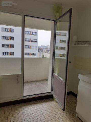 Appartement à louer à Tours dans l'Indre-et-Loire (37000), ref : 37072-L16