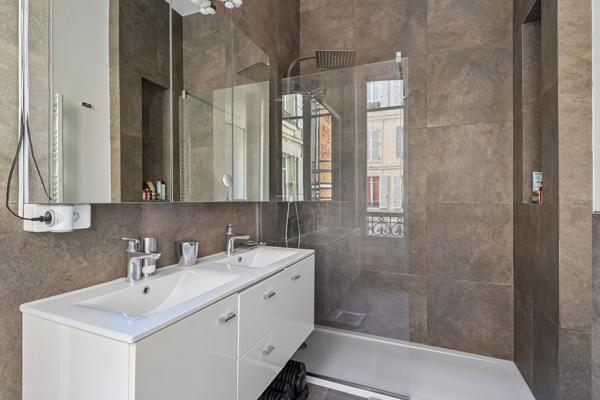 Vente Appartement de luxe Paris 16 5 Pièces 135 m²