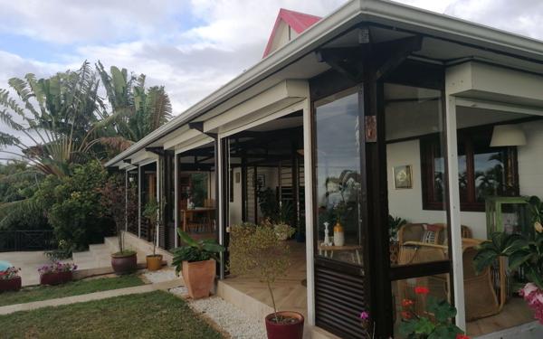 Maison à vendre    5 pièces • 180 m2 La Possession