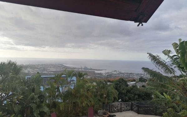 Maison à vendre    5 pièces • 180 m2 La Possession