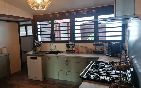 Maison à vendre    5 pièces • 180 m2 La Possession