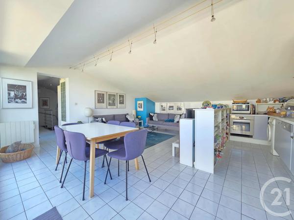 Immeuble à vendre  450 m2 SIX FOURS LES PLAGES - 83