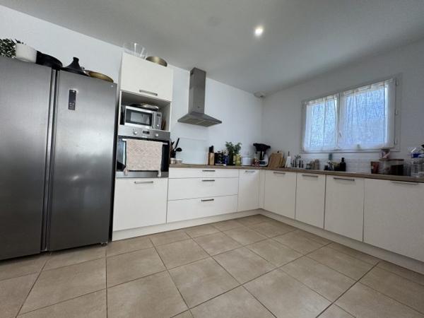 Maison villa Pernes-les-Fontaines 84 m²