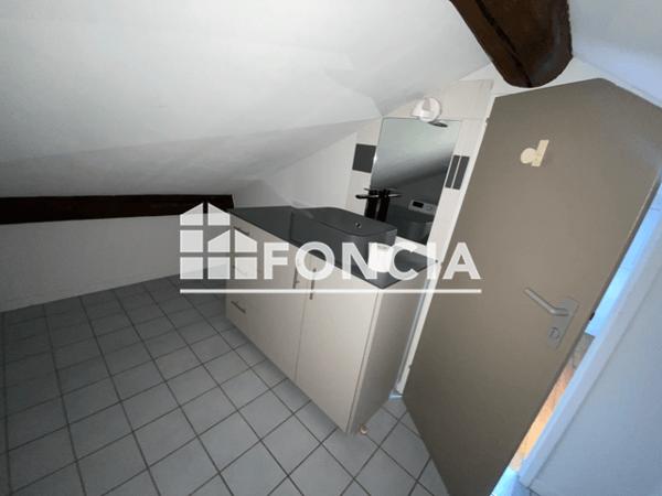 Location Studio 27.96 m² - Nancy 54000