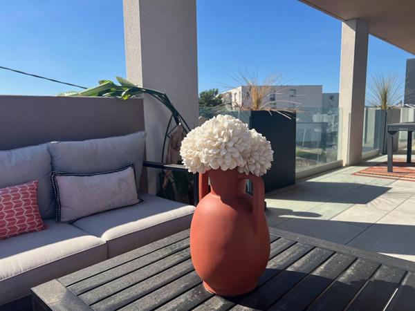 Magnifique appartement neuf avec terrasse et piscine privative