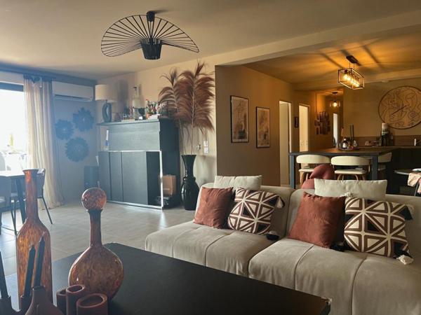 Magnifique appartement neuf avec terrasse et piscine privative