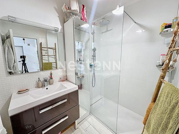 À vendre Grasse, Quartier bon marché, Appartement 3 pièces avec vue mer