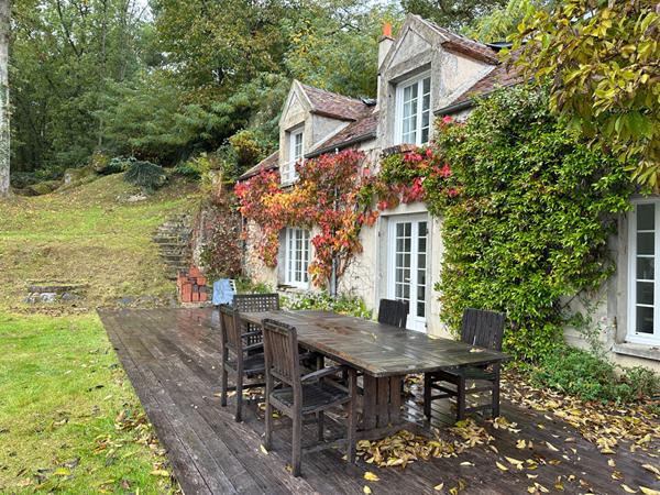 Maison Noisy Sur Ecole 8 pièce(s) 161 m2 - 2218m2 terrain + dépendance