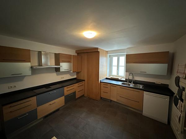 Maison Noisy Sur Ecole 8 pièce(s) 161 m2 - 2218m2 terrain + dépendance