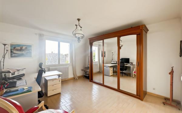 Maison à vendre    5 pièces •  Martigues