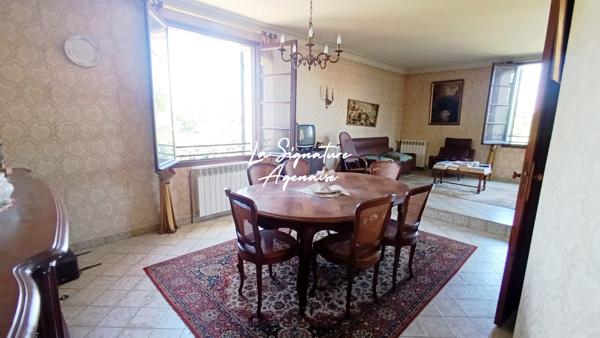Maison Plain-pied sur sous-sol avec garage et jardin 7454 m2