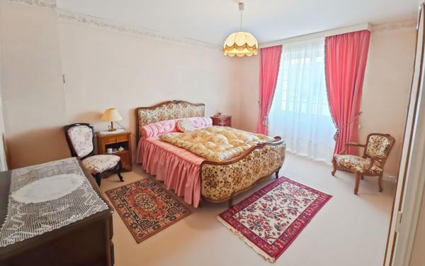 Maison à vendre    5 pièces •  Angerville