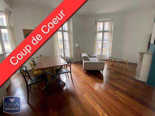 Appartement à louer 2 pièces 55.4m²