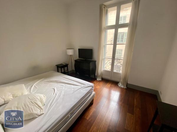 Appartement à louer 2 pièces 55.4m²