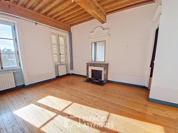 Maison de Maître sur les hauteurs de VERNAISON