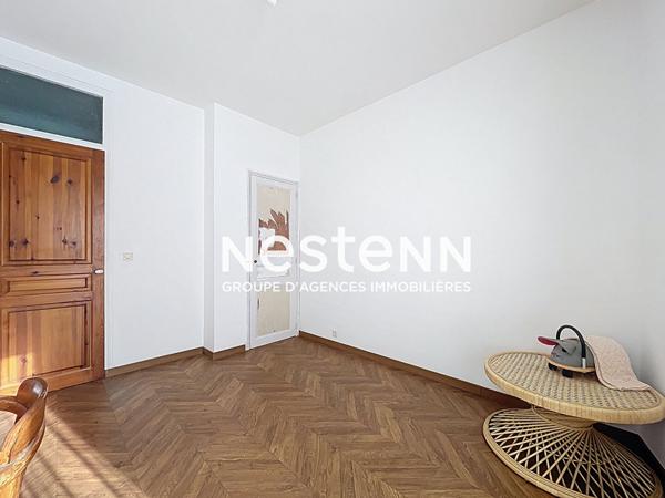 Charmant appartement de 74 m² rénové, petite copropriété sécurisée - Secteur Palais des Congrès