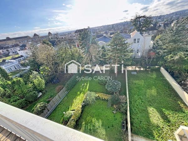 Dernier étage- Terrasse 47 m2- 4 chambres- RER à 6 min- 3 places de parking