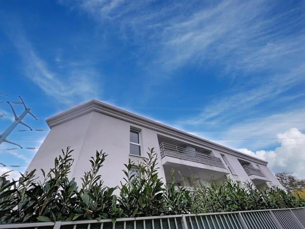 APPARTEMENT T2 SOUS GARANTIE DECENNALE A THIAIS