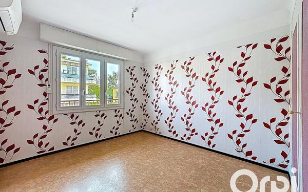 Appartement à vendre    2 pièces • 45 m2 Villeneuve-Loubet