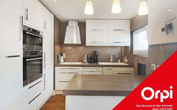 Appartement à vendre    3 pièces • 62 m2 Colmar