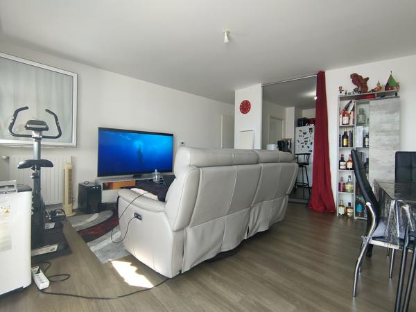 Appartement
         2 pièces
        - 54 m² Exclusivité 159 000 € *