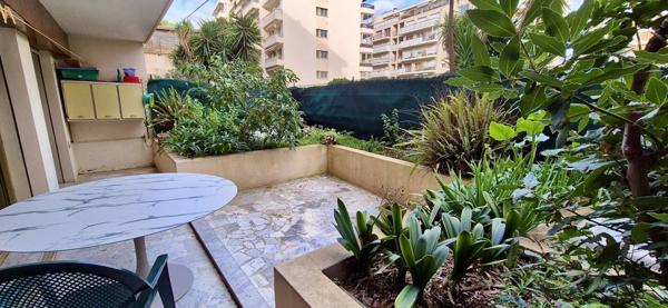 Appartement 3 pièces en rez-de-jardin - Le Cannet