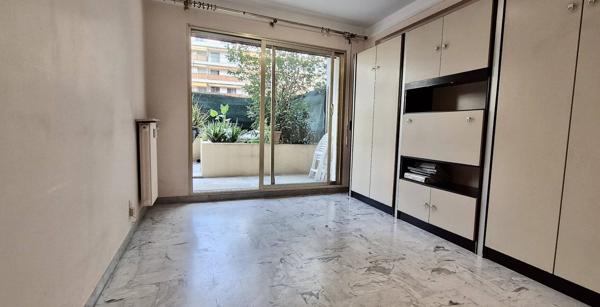 Appartement 3 pièces en rez-de-jardin - Le Cannet