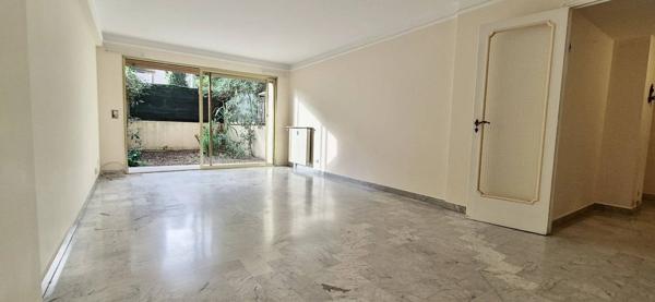 Appartement 3 pièces en rez-de-jardin - Le Cannet