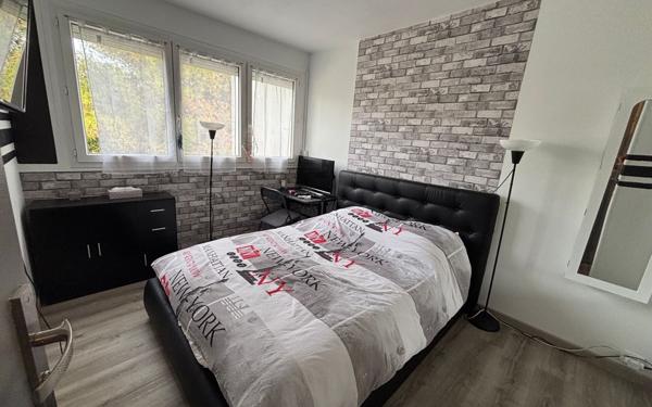 Appartement à vendre    3 pièces • 67,73 m2 Marseille 12