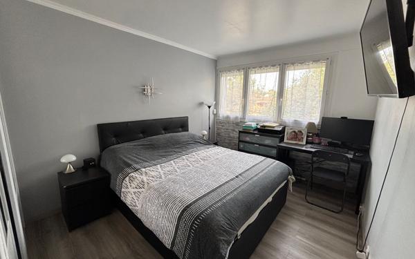 Appartement à vendre    3 pièces • 67,73 m2 Marseille 12