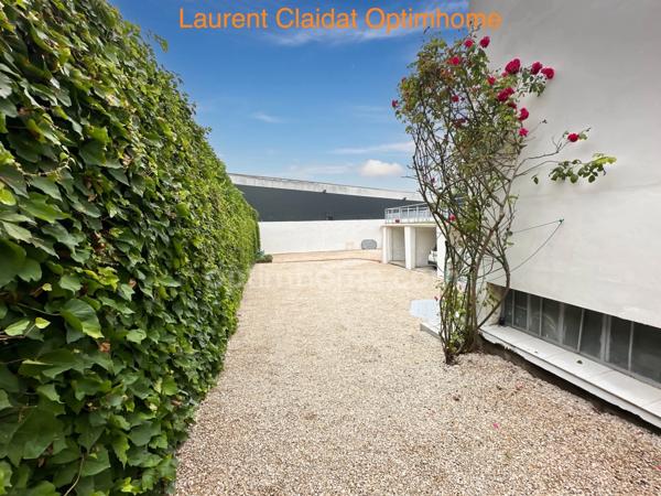 SAINT-QUENTIN – MAISON ENV.160 M2 – 3 CHAMBRES – COUR 280 M² – TERRASSE PLEIN SUD – 3 GARAGES