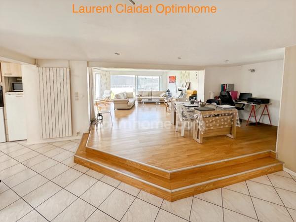 SAINT-QUENTIN – MAISON ENV.160 M2 – 3 CHAMBRES – COUR 280 M² – TERRASSE PLEIN SUD – 3 GARAGES
