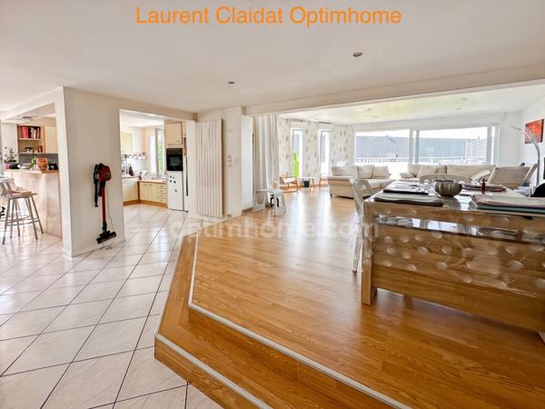 SAINT-QUENTIN – MAISON ENV.160 M2 – 3 CHAMBRES – COUR 280 M² – TERRASSE PLEIN SUD – 3 GARAGES