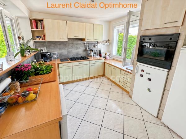 SAINT-QUENTIN – MAISON ENV.160 M2 – 3 CHAMBRES – COUR 280 M² – TERRASSE PLEIN SUD – 3 GARAGES