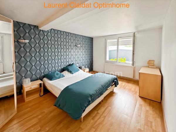 SAINT-QUENTIN – MAISON ENV.160 M2 – 3 CHAMBRES – COUR 280 M² – TERRASSE PLEIN SUD – 3 GARAGES