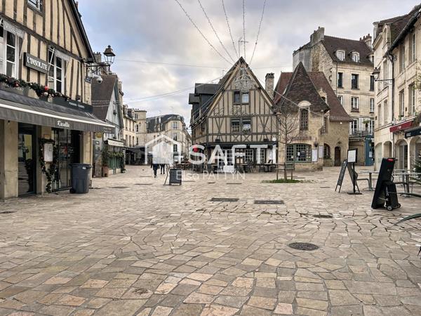 À VENDRE – APPARTEMENT F1 BIS – EMPLACEMENT RECHERCHÉ, CŒUR DE CAEN