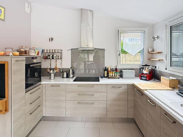 MAISON OSSATURE BOIS avec 5 chambres – DPE A – Terrasse et jardin et dépendance