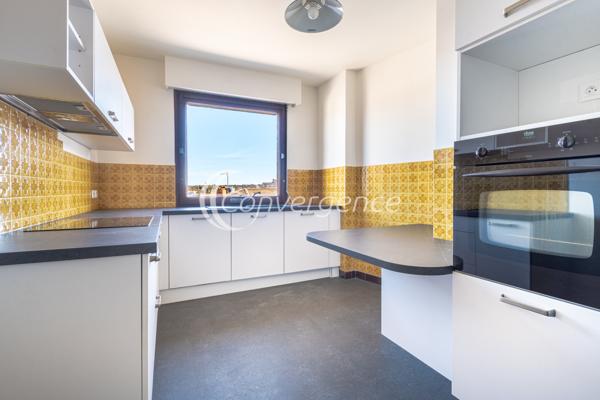 Appartement
                                                                                                                                                                                                                                                                                                                        4 pièce(s)                                                                                                                                                                                                          3 chambre(s)                                                                                                                                                                                                          110.25  m²