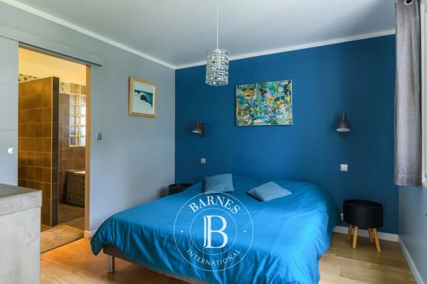 Sanary-sur-Mer, Maison 5 Chambres -  296 m² à vendre