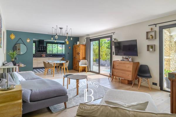 Sanary-sur-Mer, Maison 5 Chambres -  296 m² à vendre